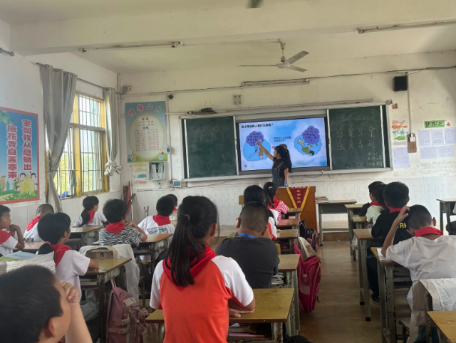 点评制度把变革实效纳入质量点评都在为