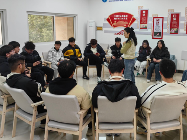 <b>同样是中职可持续展开的必答题说到底要形成升学有途径</b>